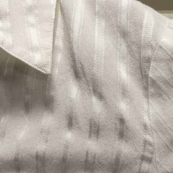 M Collection Petite V-neck Button Down Shirt-size 10P - Picture 9 of 16